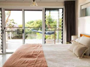 DRIFTWOOD- Hidden Gem, great view in a nature setting