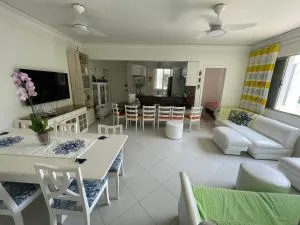 Apartamento Maré Mansa a 30 metros da praia Mansa em Caiobá com Wifi - 卡伊奥巴