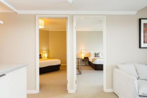The Marina Hotel - Mindarie
