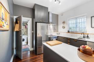 Step BackStyle ~ 2Bed1Bath1Car ~ New Farm
