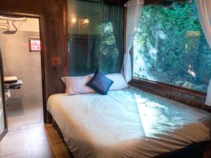 Phòng Có Giường Cỡ Queen Nhìn Ra Vườn (Queen Room with Garden View)