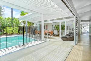 Peaceful & Stylish Retreat, Noosa Heads