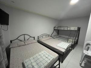 Nolinas Transient Rooms - Alaminos, Pangasinan