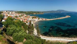 Koroni Seaview Retreats - Summer Escape Lodgings