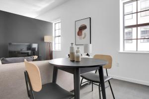 Downtown 1BR w Gym WD Concierge nr S Station BOS-644