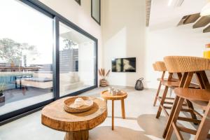 serene villas halkidiki - Cfront private pool