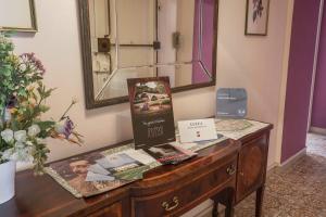 Rooms Corte Delle Uova Centro Storico Piazza San Michele