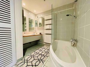Appartements Hypercentre Clermont-FD terrasse + parking : photos des chambres