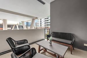 South Bank Sensational! ~ 1Bed,1Bath,1Car,Balcony