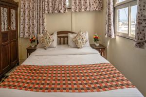 The Lake View Hotel- On Lake Pichola