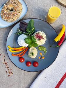 Aesthetic Apartment Located in Centre with Balcony by Noclegi Renters