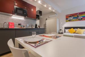 Special 10 Apartment by Wonderful Italy