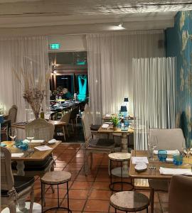 Hotels Mas des Carassins : photos des chambres