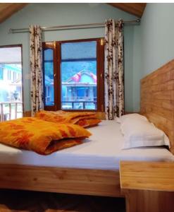 Lee Garden Himalayan Wooden Cottages