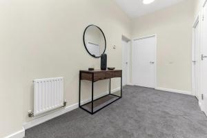 City Penthouse with Scenic View Balcony