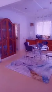 A three bedrooms house,two baths,kitchen,living room and dining area in kitale,milimani Estate. - Moiʼs Bridge