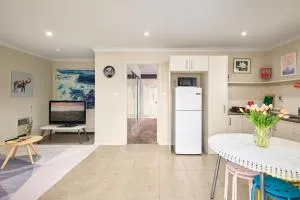 Breeza Haven - Your Home Away From Home - Sandfly