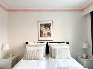 Santas Secret Villa Varpu By BookLapland