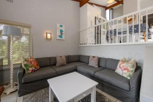 San Lameer Villa 2204 - 2 Bedroom Classic - 4 pax - San Lameer Rental Agency