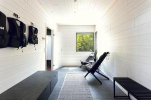 Villa Karina - Beachfront with Jacuzzi