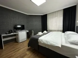 Özdemir Inn Otel - 巴勒克埃西尔