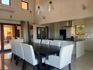 San Lameer Villa 1603 - 5 bedroom Luxury - 10 pax - San Lameer Rental Agency