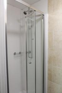 Double Room with Shared Bathroom room in London Waterloo Hostel