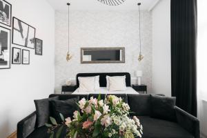 Crystal House II - LoftAffair Collection