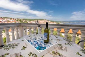 Apartment in Vrbnik/Insel Krk 13603 