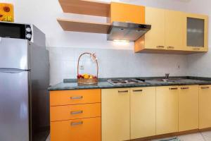 Apartment in Vrbnik - Insel Krk 13603