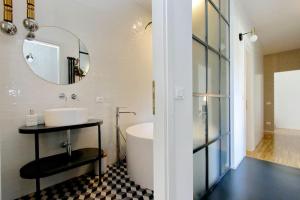 YCH TRILOCALE FINEMENTE ARREDATO VICINO ALLA METRO