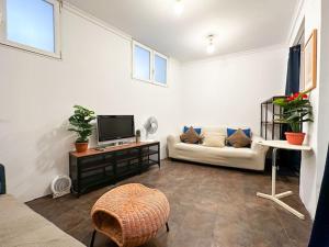 Urbano y acogedor estudio en sótano