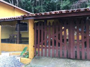 Casa próxima a praia Enseada