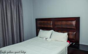 EAGLE PALACE GUEST LODGE LICHTENBURG