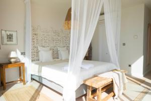 Hill house Spain -villa casa blanca