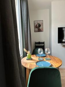 La place dHenri, Rouen centre