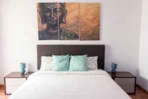 Upper Valley Mansions, No.25