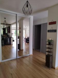 Mon petit Paradis, Cassis centre Apt 90 m2, 200 m Mer, terr plein sud, clim park privé