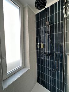 La place dHenri, Rouen centre