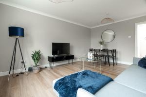 2 BDR Apt At Caledonia Luxe Stays Short Lets & Serviced Accommodation Glasgow