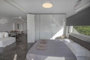 Luxury penthouse with stunning riviera view by GHH