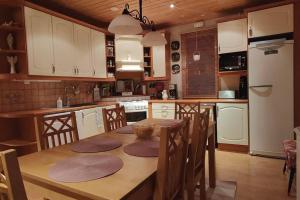 House with 3 bedrooms and sauna Close to arctic circle and Santa Claus