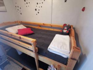 021 CAP DAGDE Studio cabine pour 4 personnes avec pk secteur môle