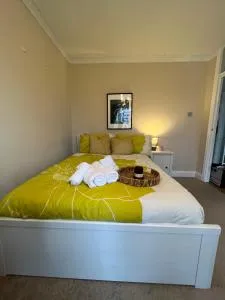 Modern apartment - 15 Mins to London Bridge & Victoria Sleeps 4 - 克罗伊登