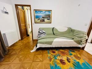 two-bedroom flat near Pompidou Centre