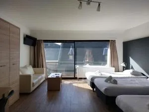 Room in Studio - Value Stay Residence Mechelen - Studio Triple - Rumst