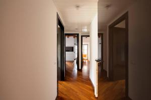 Luxury apartment + private parking - Como center