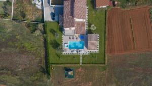 Wonderful Villa Mattuzzi with private pool near the town by WiiBuk