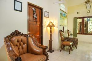 The Homey Rooms and Tours