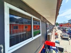 Full Moon Central Party Hotel